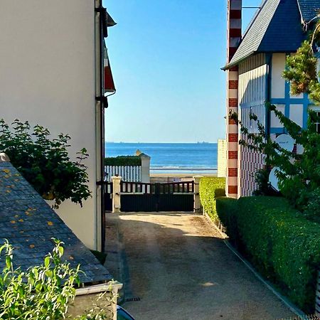 Magnifique Appartement Vue Mer A 50 M De La Plage Villers-sur-Mer Luaran gambar